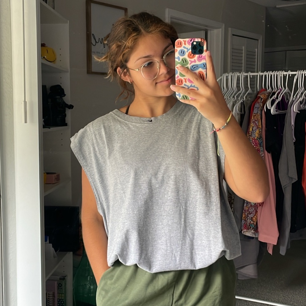 Vintage Nike middle swoosh cutoff